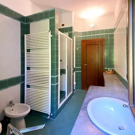 Il Pescarino Jacuzzi With Lake View Oliveto Lario