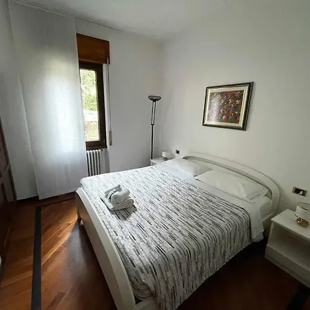 Villa Il Pescarino Jacuzzi With Lake View *