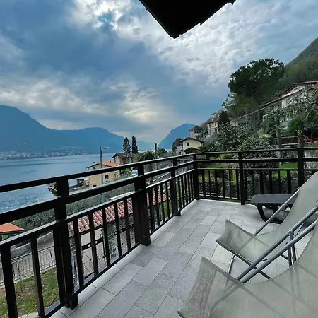 Il Pescarino Jacuzzi With Lake View Villa